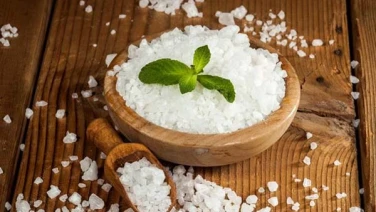 Beneficios de belleza de la sal marina