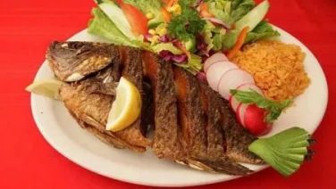 Échate al agua y añade pescado a tu dieta