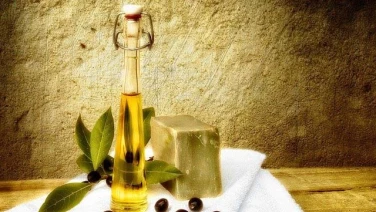 Maneras en que el aceite de oliva puede mejorar tu belleza
