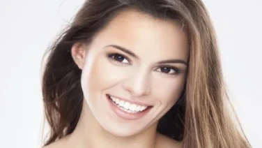 Sonrisa brillante: 5 consejos para que tus dientes luzcan bien